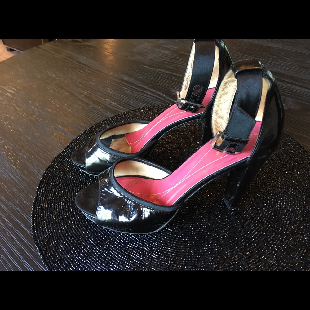 Black patent platform sandal